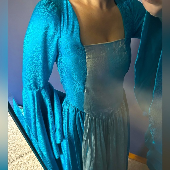 ✨🌙 Beautiful Medieval Renaissance Gown 🌙✨ - Picture 12 of 16